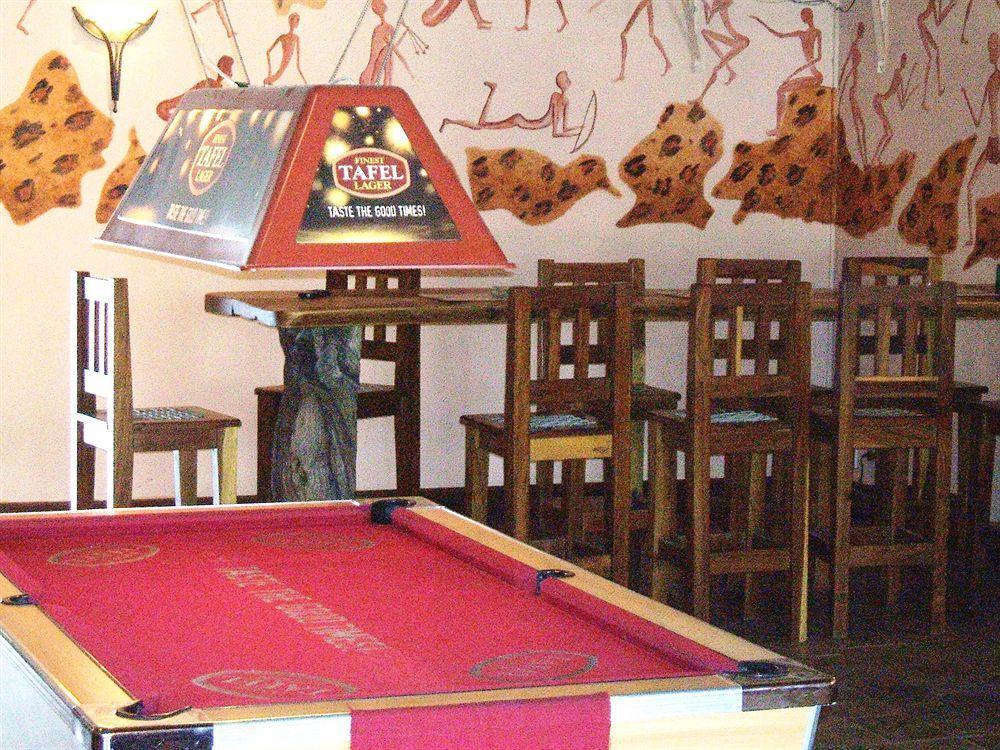 Oshakati Country Hotell Exteriör bild